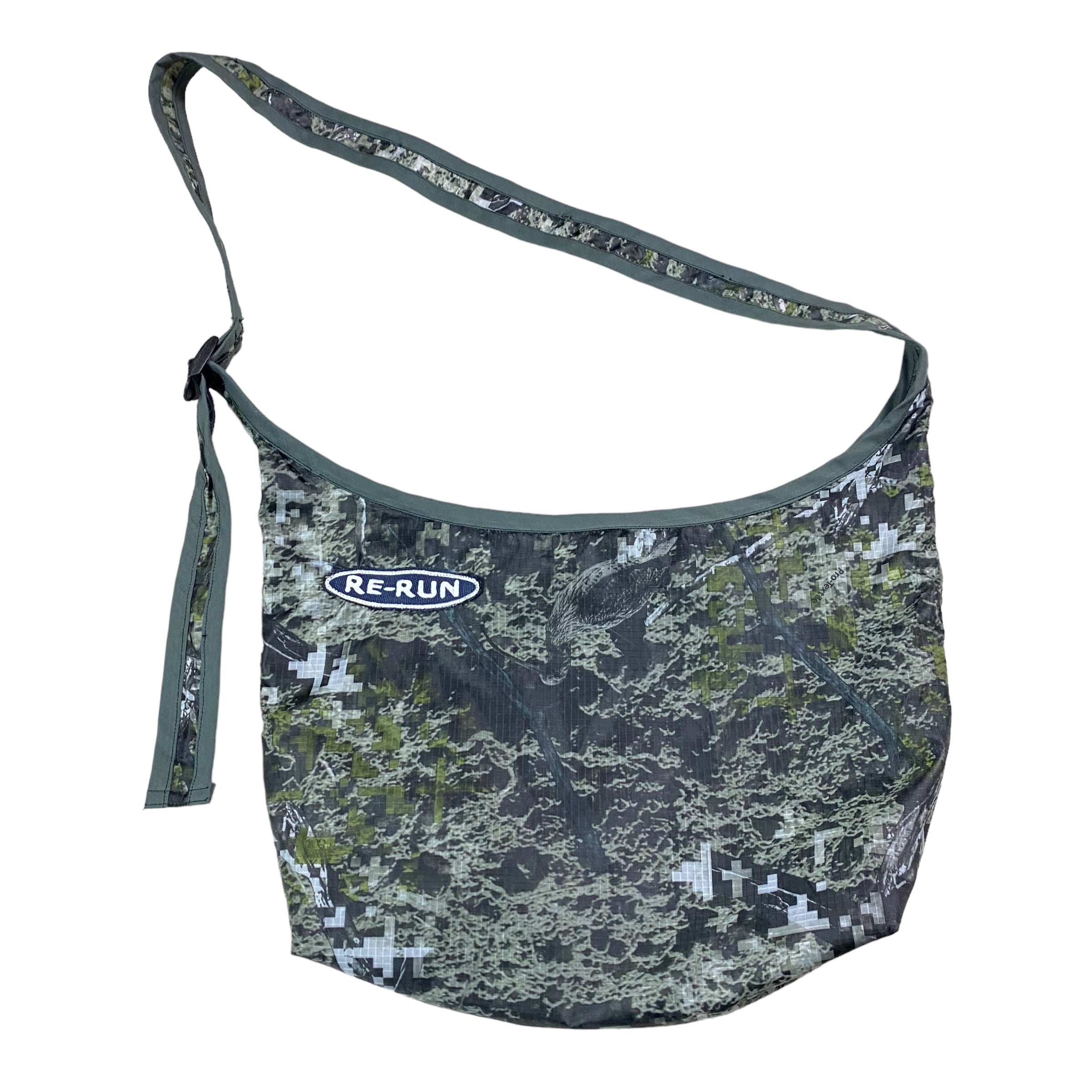 Rerun Everyday Sling Bag (Camo)