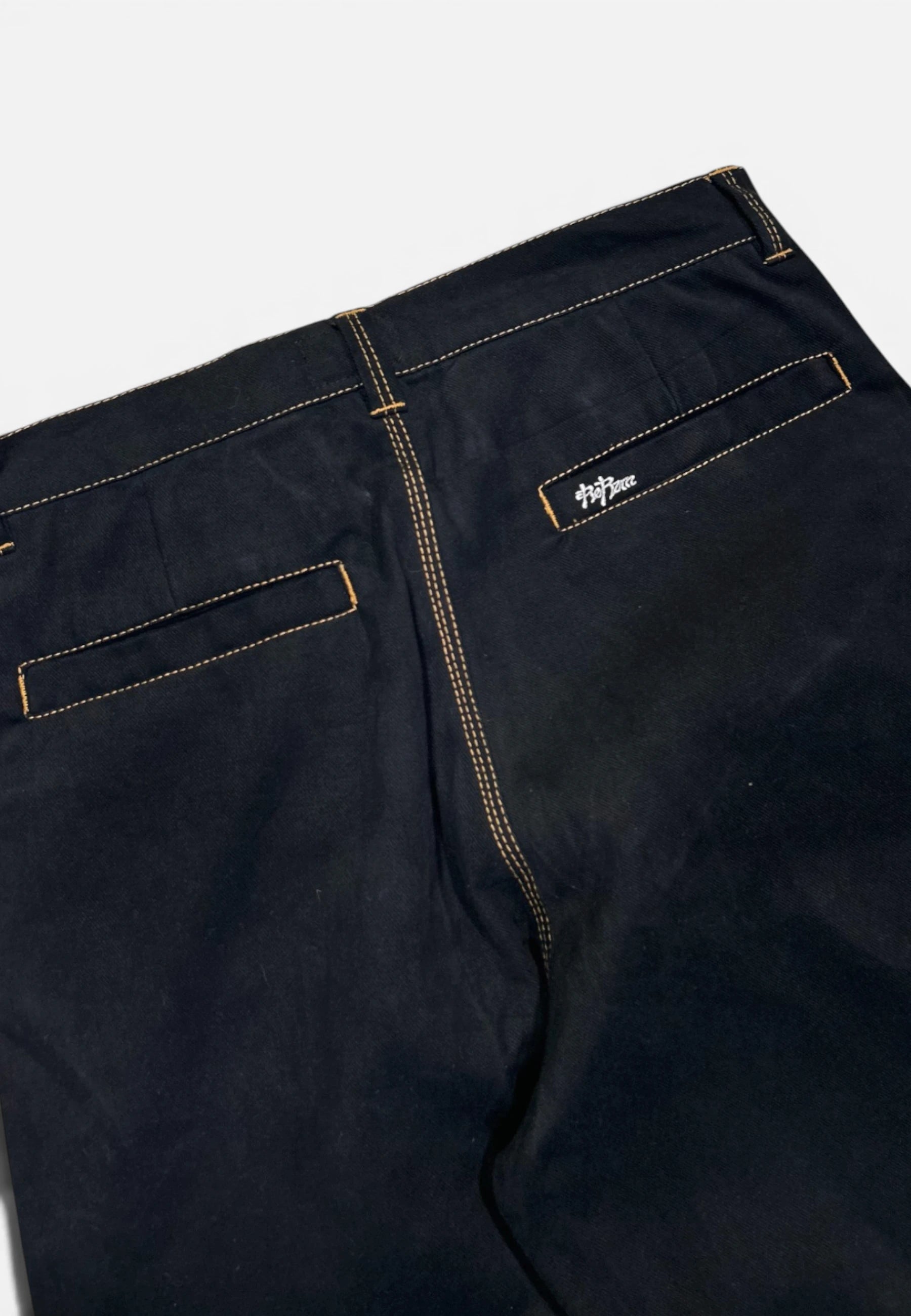 Pleated Everyday Pants
(Black)